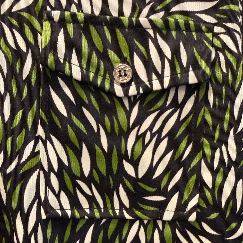Tory Burch 100% Silk Green Leaf Print Button-Down Blouse Medium (M) Preppy